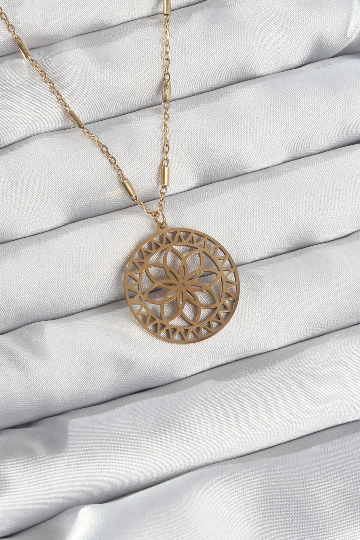 İthalat® 316L Çelik Zincir Gold Renk Lotus Model Kolye