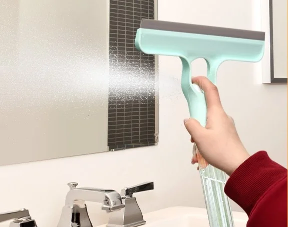 İthalat® 4 in 1 Spreyli Çek Çekli Camsil ve Fırça Aparatı