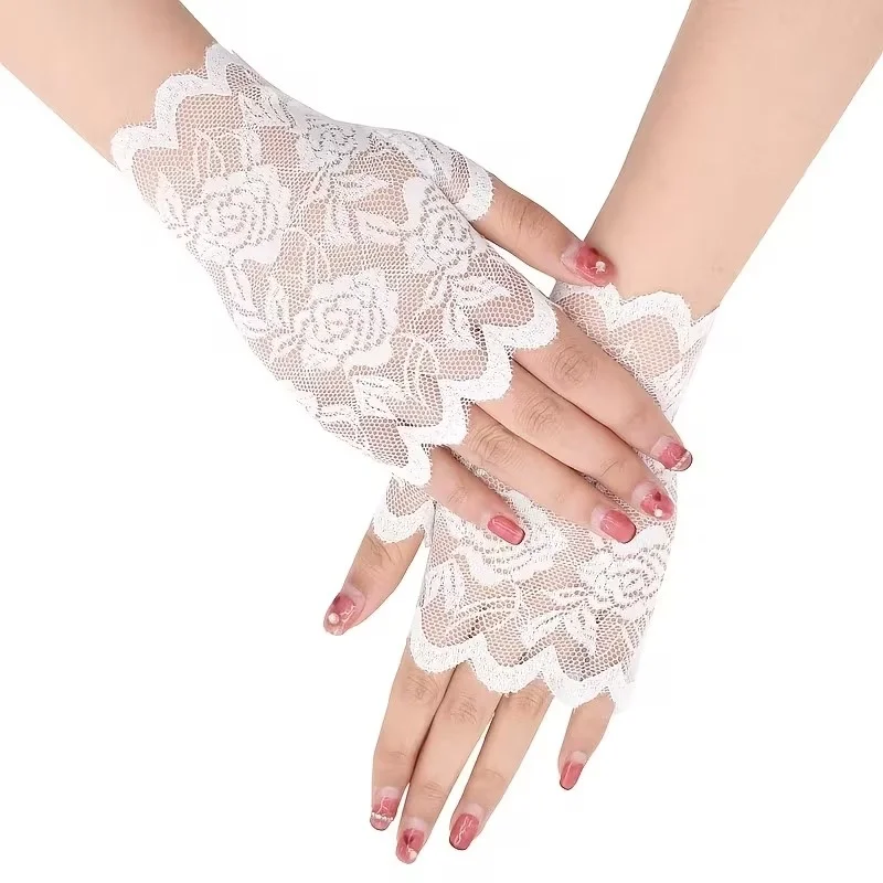 İthalat® Beyaz Dantel Parmaksız Kısa Eldiven İthalat® Beyaz Dantel Parmaksız Kısa Eldiven