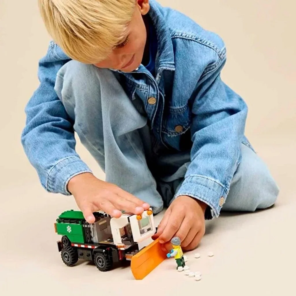  City Kar Küreme Aracı 60490