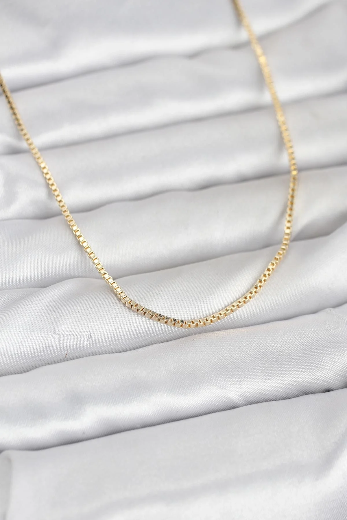 İthalat® CM 14K Gold Renk Kare Zincirli Model 60 cm Kadın Kolye