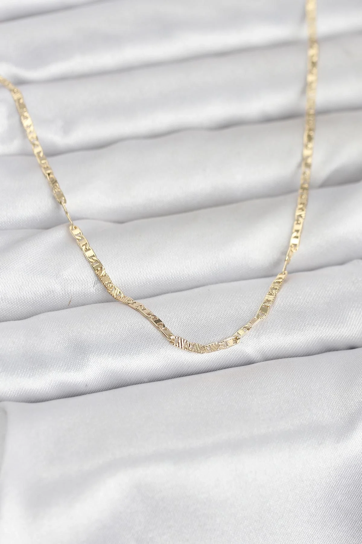 İthalat® CM 14K Gold Renk Yassı Zincir Model 60 cm Kadın Kolye