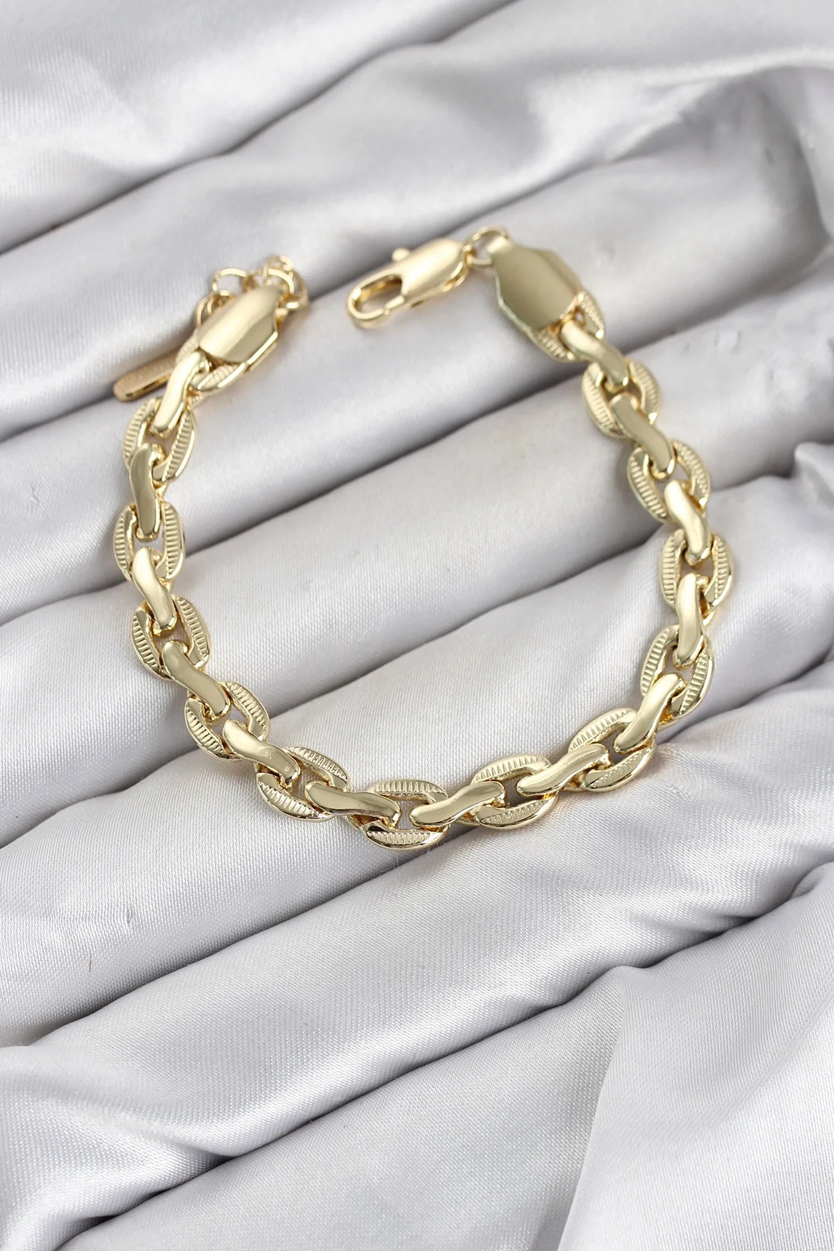 İthalat® CM Kalın Zincir Model Gold Renk Pirinç Kadın Bileklik