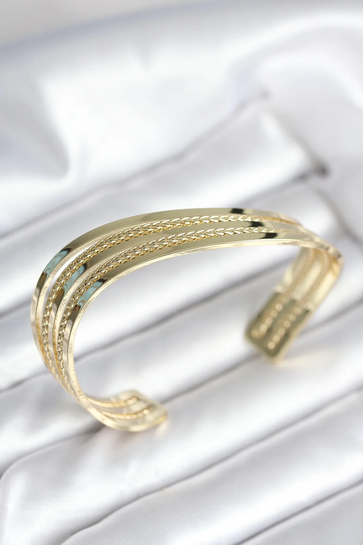 İthalat® Eğik Şerit Model Gold Renk Pirinç Kadın Bileklik