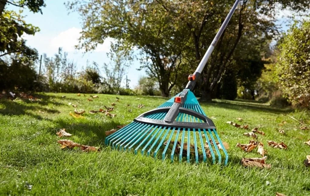 İthalat® Gardena 3099-20 Combisystem Plastik Ayarlanabilir Tırmık