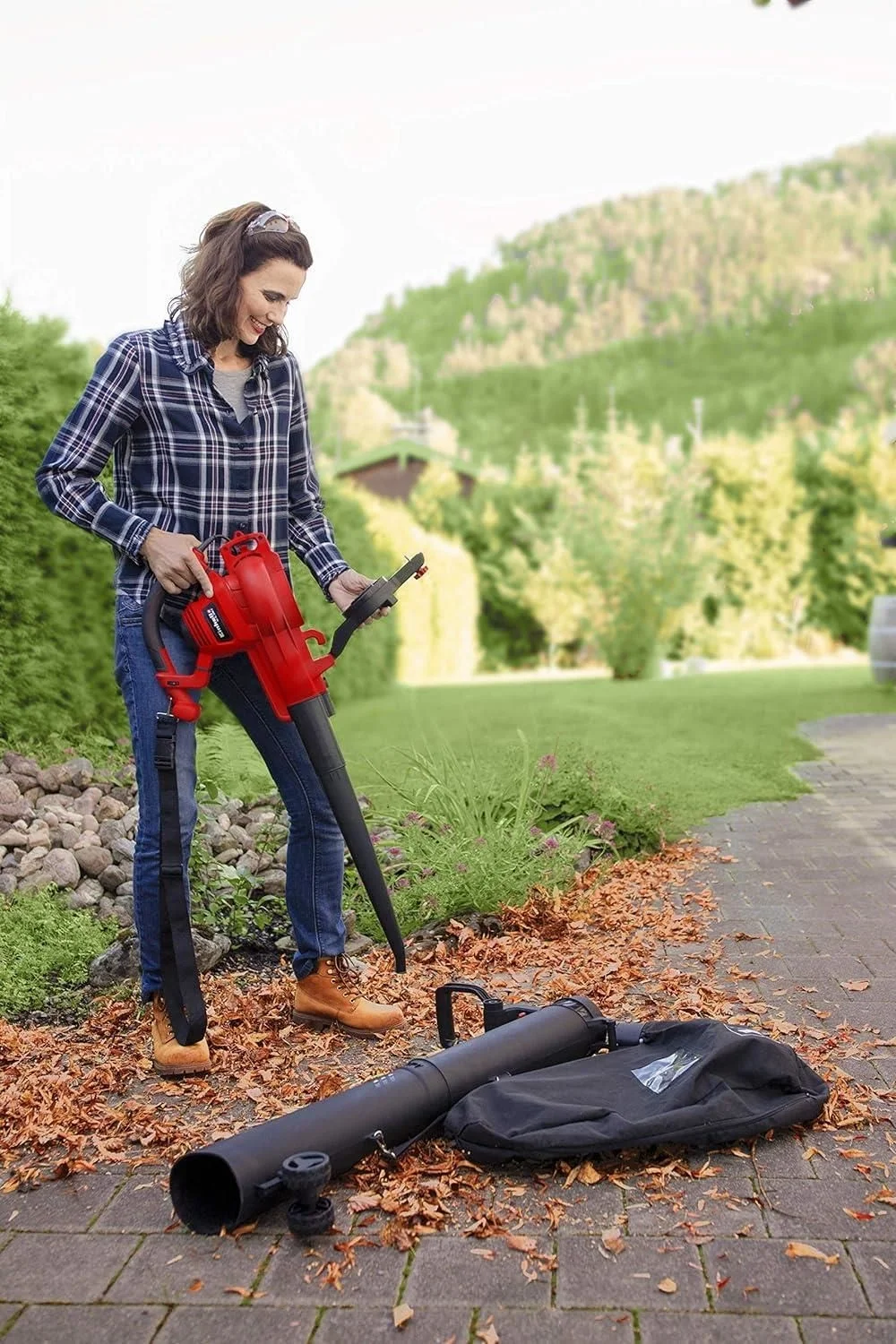 İthalat® GC-EL 3000 E Yaprak Toplama Üfleme Makinesi İthalat® GC-EL 3000 E Yaprak Toplama Üfleme Makinesi