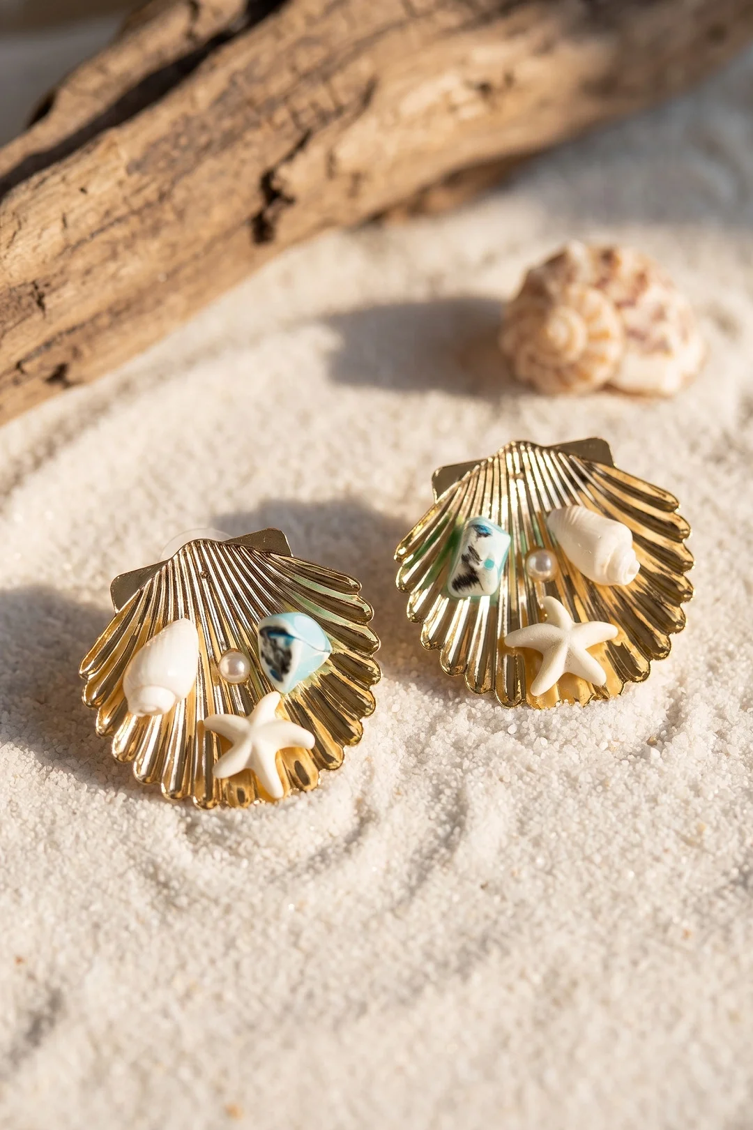 İthalat® Gold Renk Deniz Kabuğu Deniz Yıldızı ve Turkuaz Taş Detaylı Küpe