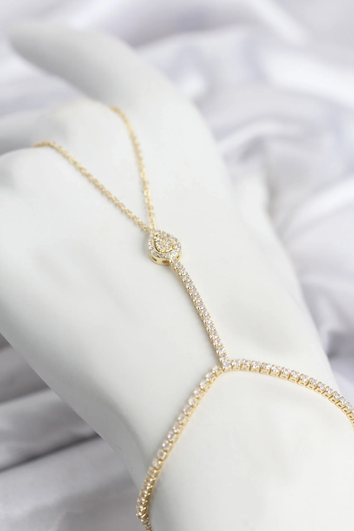 İthalat® Gold Renk Pirinç Zirkon Taşlı Damla Model Şahmeran