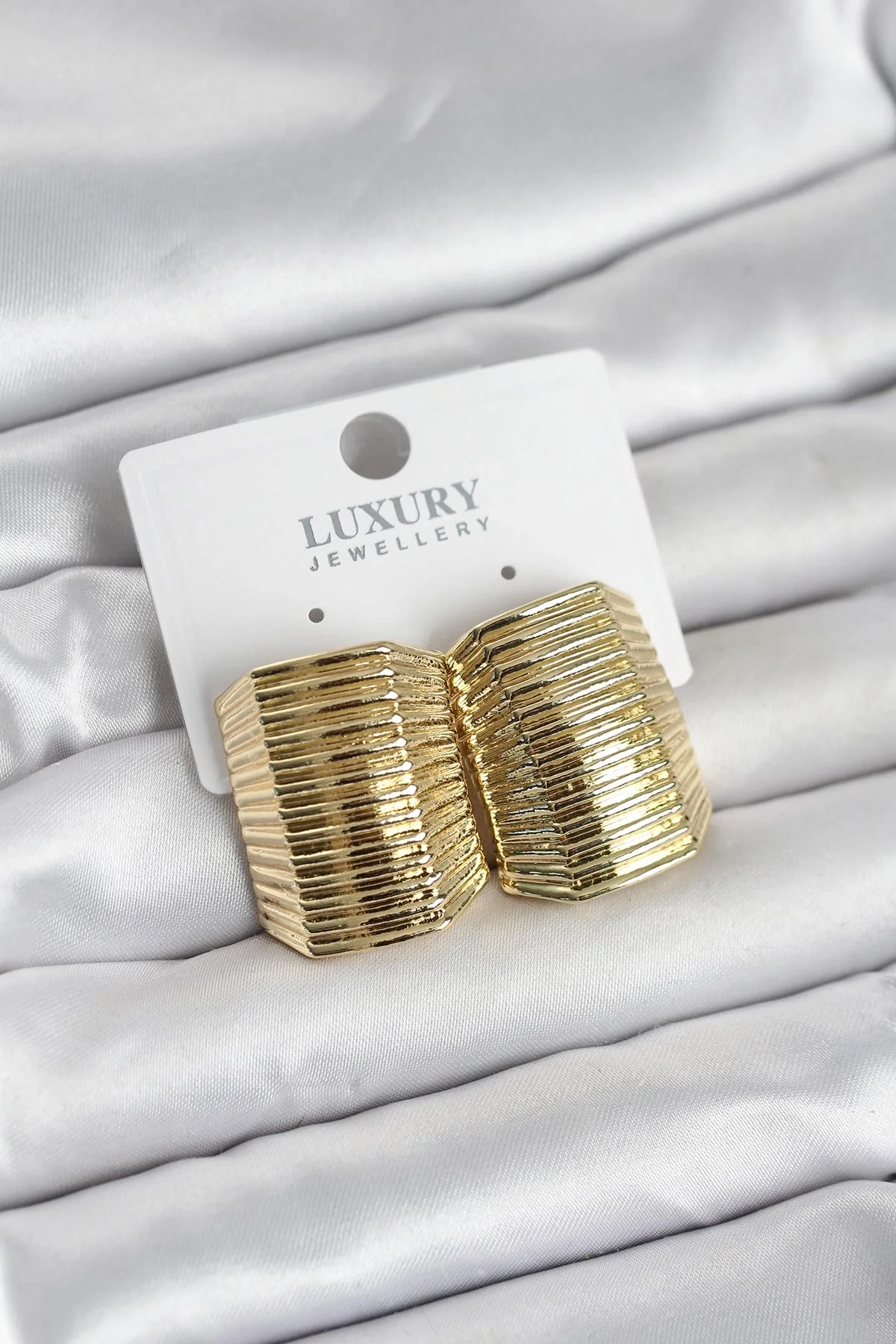 İthalat® Gold Renk Pirinç Vintage Esintili Statement Küpe