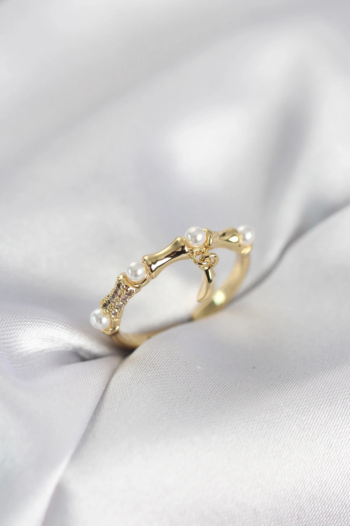 İthalat® Gold Renk Sallantılı Kemik Model Kadın Yüzük