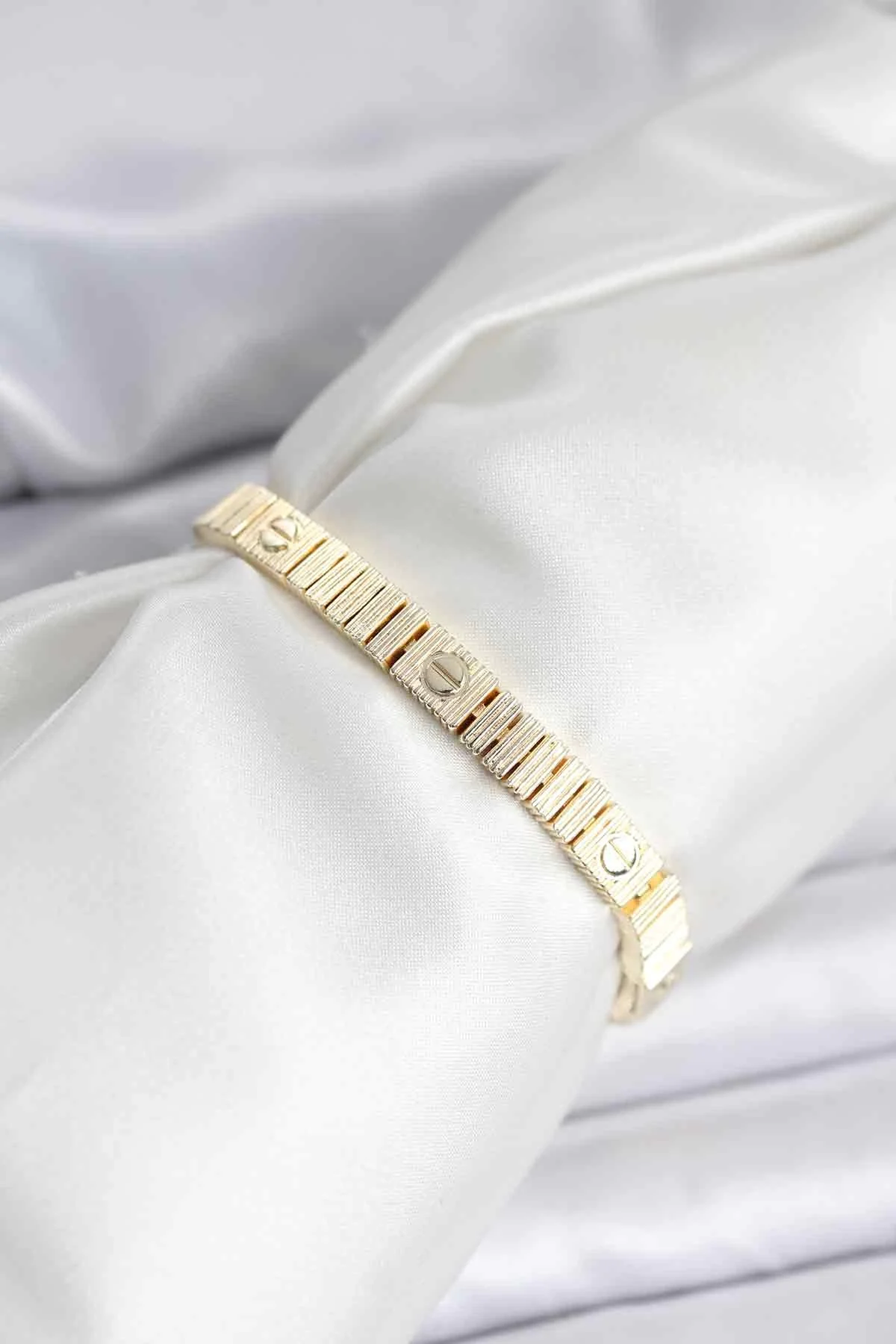 İthalat® Gold Renk Vip Seri Bileklik