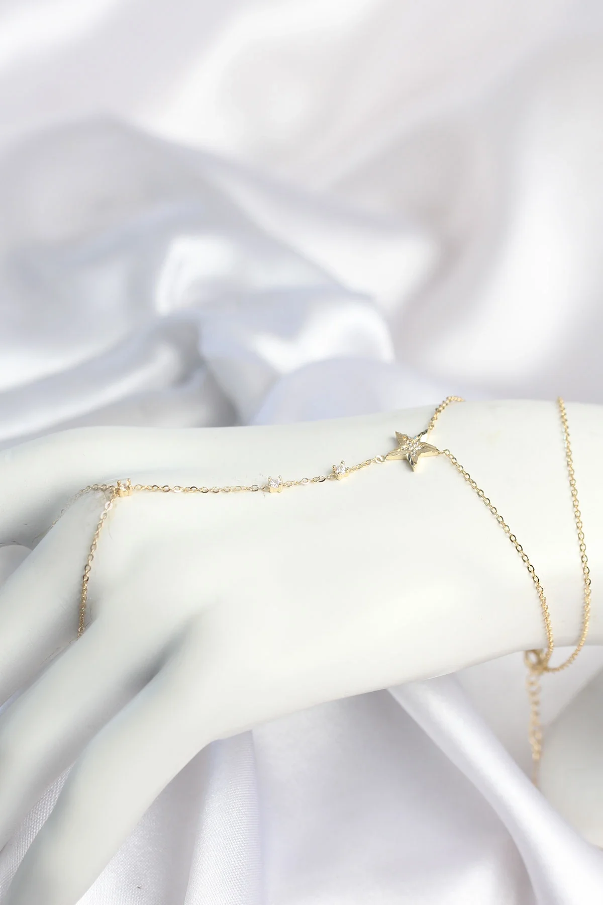 İthalat® Gold Renk Yıldız Model Pirinç Kadın Şahmeran