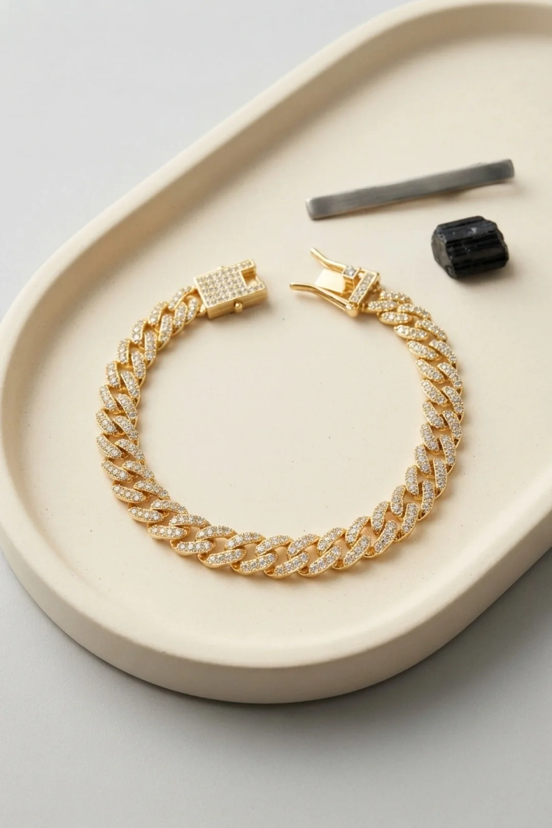 İthalat® Gold Renk Zirkon Taşlı Cuban Zincir Model Klips Kapamalı Erkek Bileklik