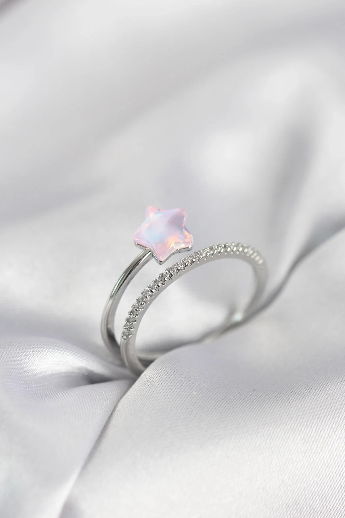 İthalat® Gümüş Renk Zirkon Taşlı Pembe Halley Model Kadın Yüzük