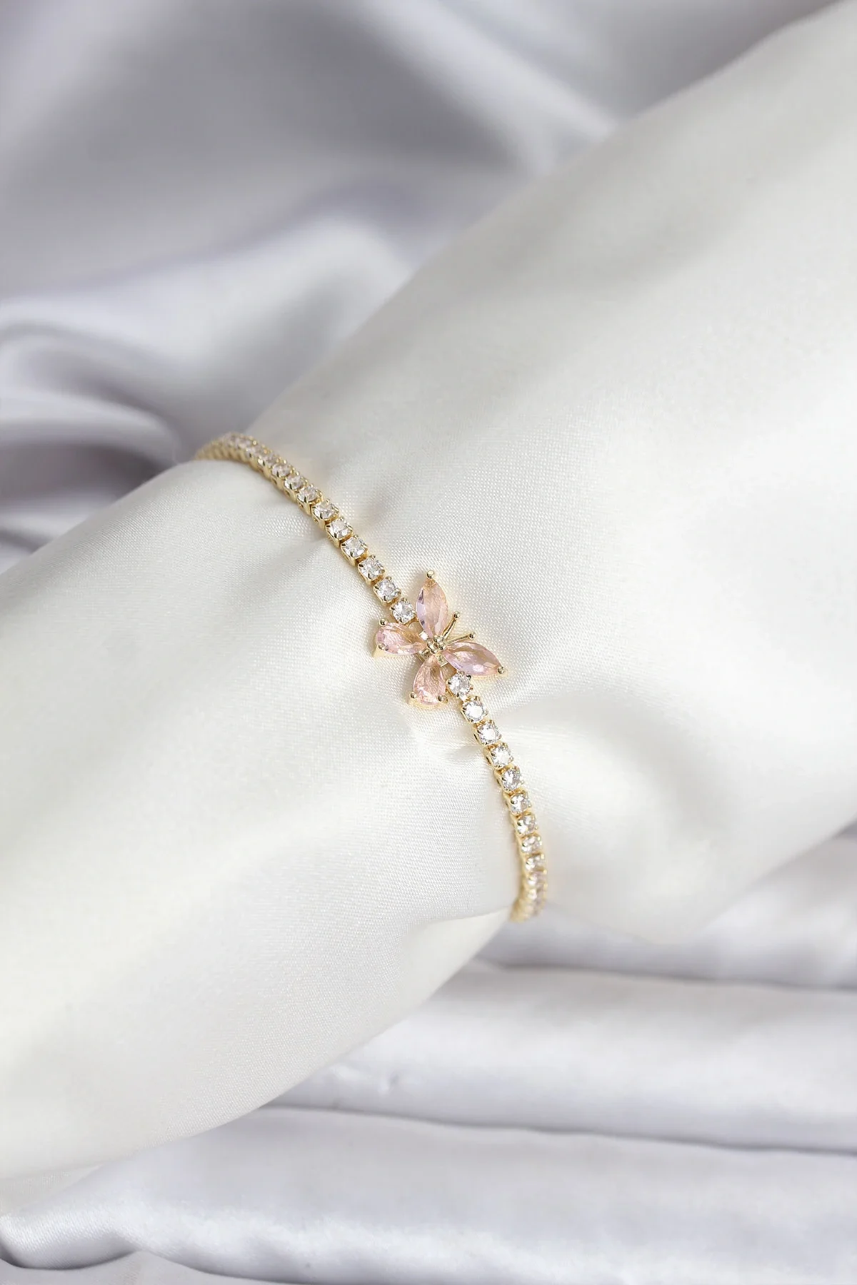 İthalat® Kelebek Model Zirkon Taşlı Gold Renk Pirinç Su Yolu Kadın Bileklik
