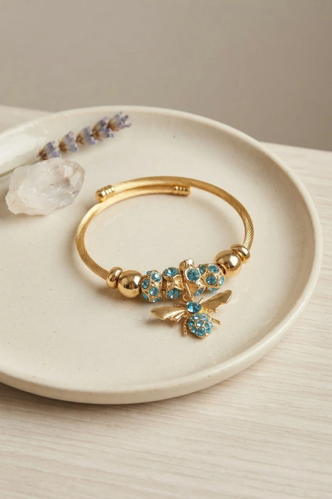 İthalat® Mavi Arı Model Gold Renk Charm Bileklik