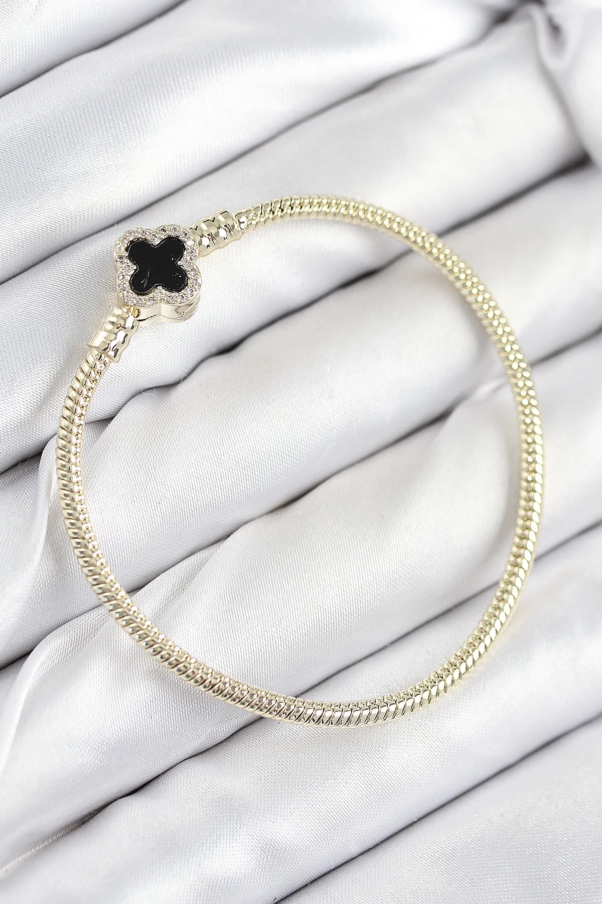 İthalat® Pirinç Charm Zirkon Taşlı Yonca Model Gold Renk Kadın Bileklik