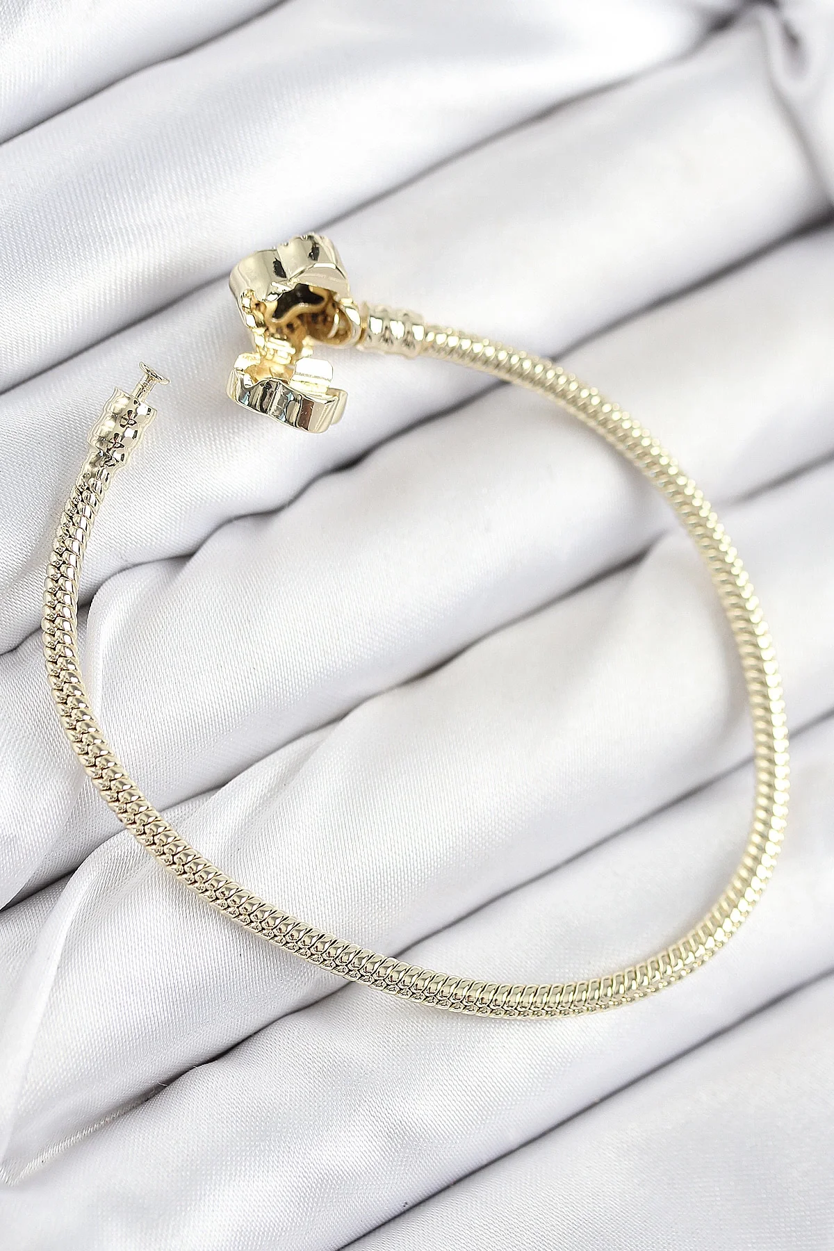 İthalat® Pirinç Charm Zirkon Taşlı Yonca Model Gold Renk Kadın Bileklik