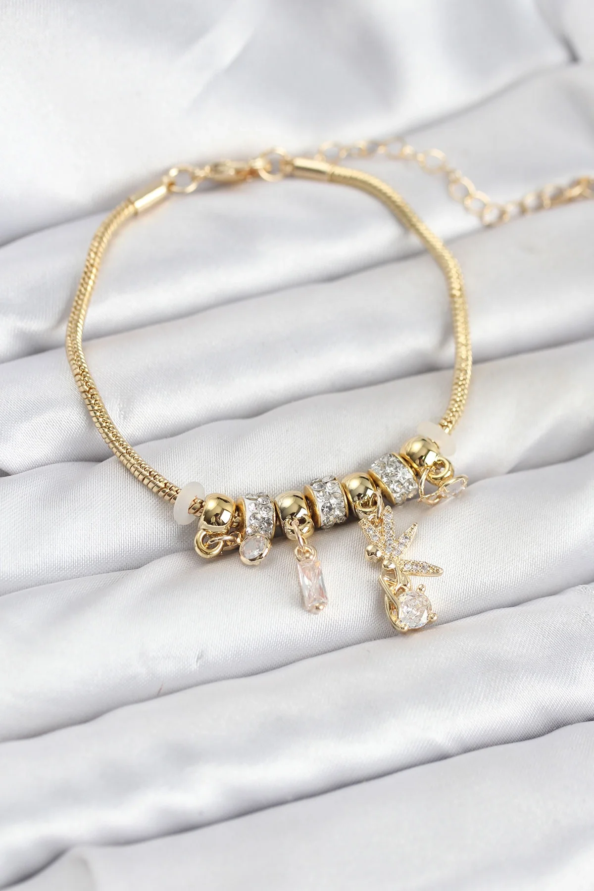 İthalat® Pirinç Gold Renk Tinkerbell Charmlı Kadın Bileklik