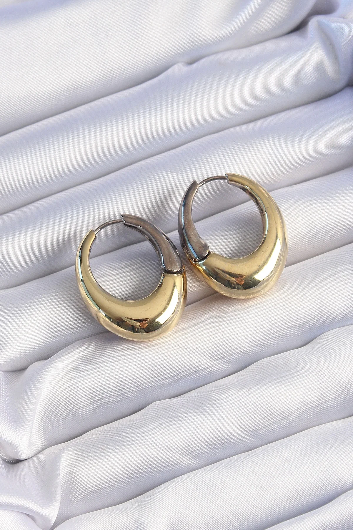 İthalat® Pirinç Gold Gümüş Renkli Oval Bombeli Küpe
