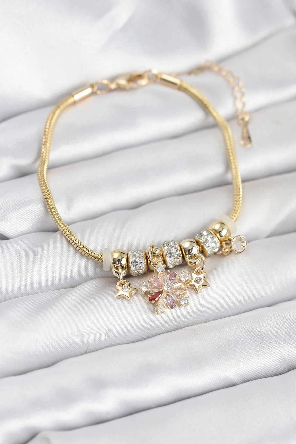 İthalat® Pirinç Gold Renk Renkli Yıldız Charmlı Kadın Bileklik