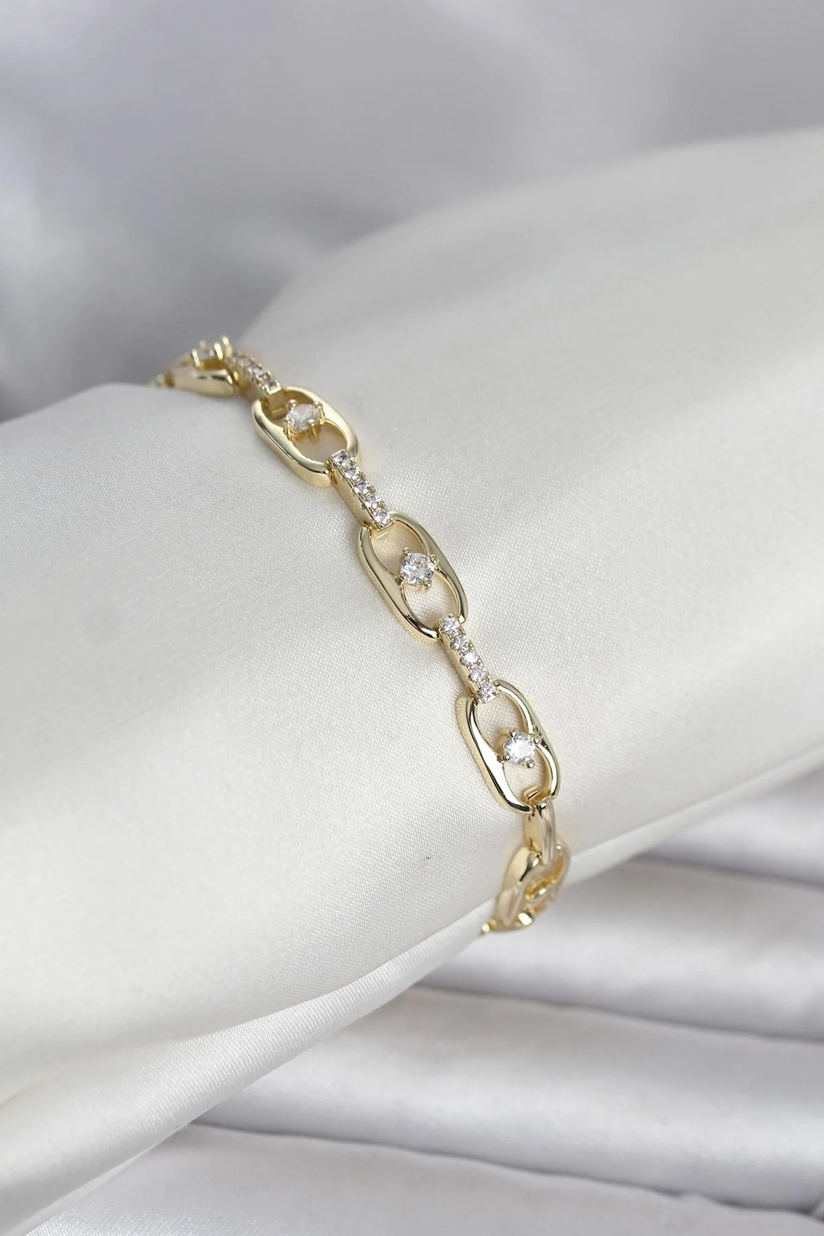İthalat® Pirinç Gold Renk Zirkon Taşlı Kadın Bileklik