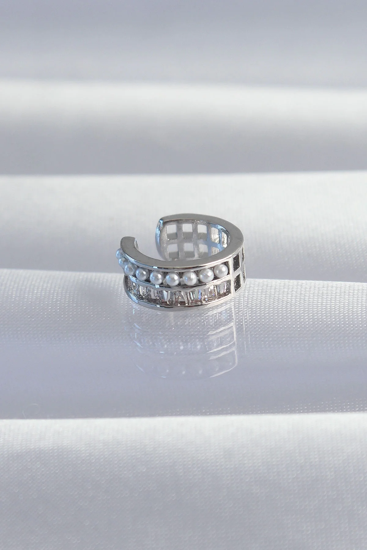 İthalat® Pirinç Gümüş Renk İncili Baget Taşlı Earcuff Küpe