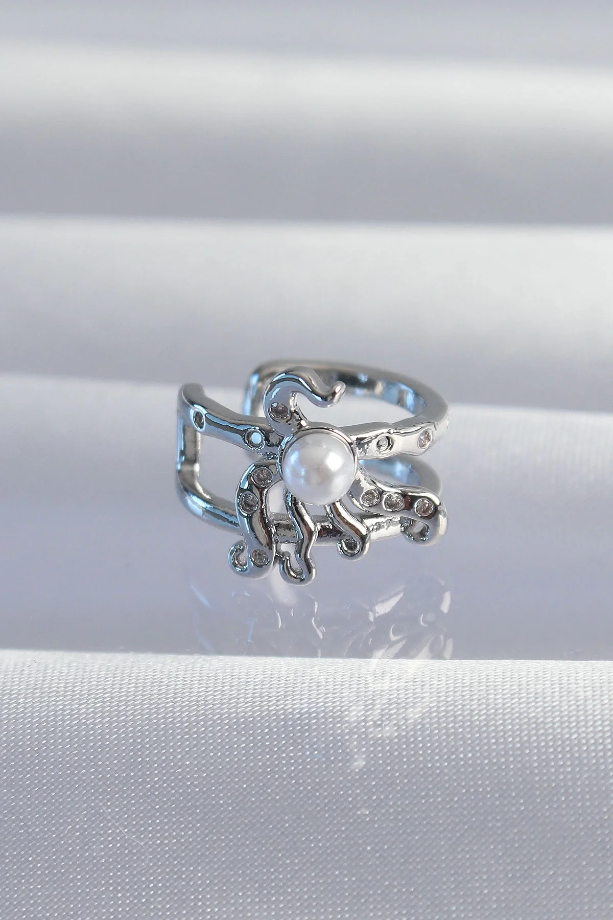 İthalat® Pirinç Gümüş Renk İncili Ahtapot Earcuff Küpe