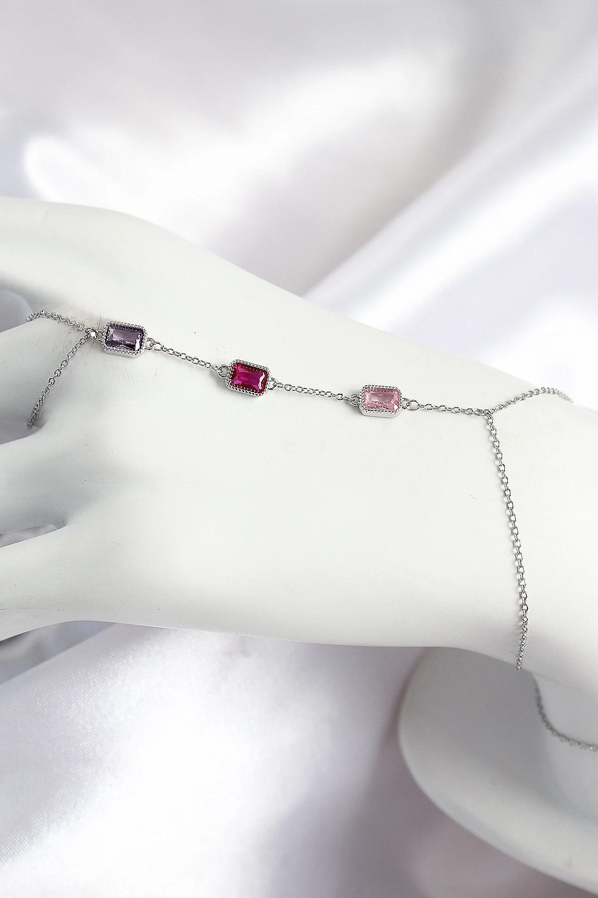 İthalat® Pirinç Renkli Zirkon Taşlı Dikdörtgen Model Gümüş Renk Kadın Şahmeran