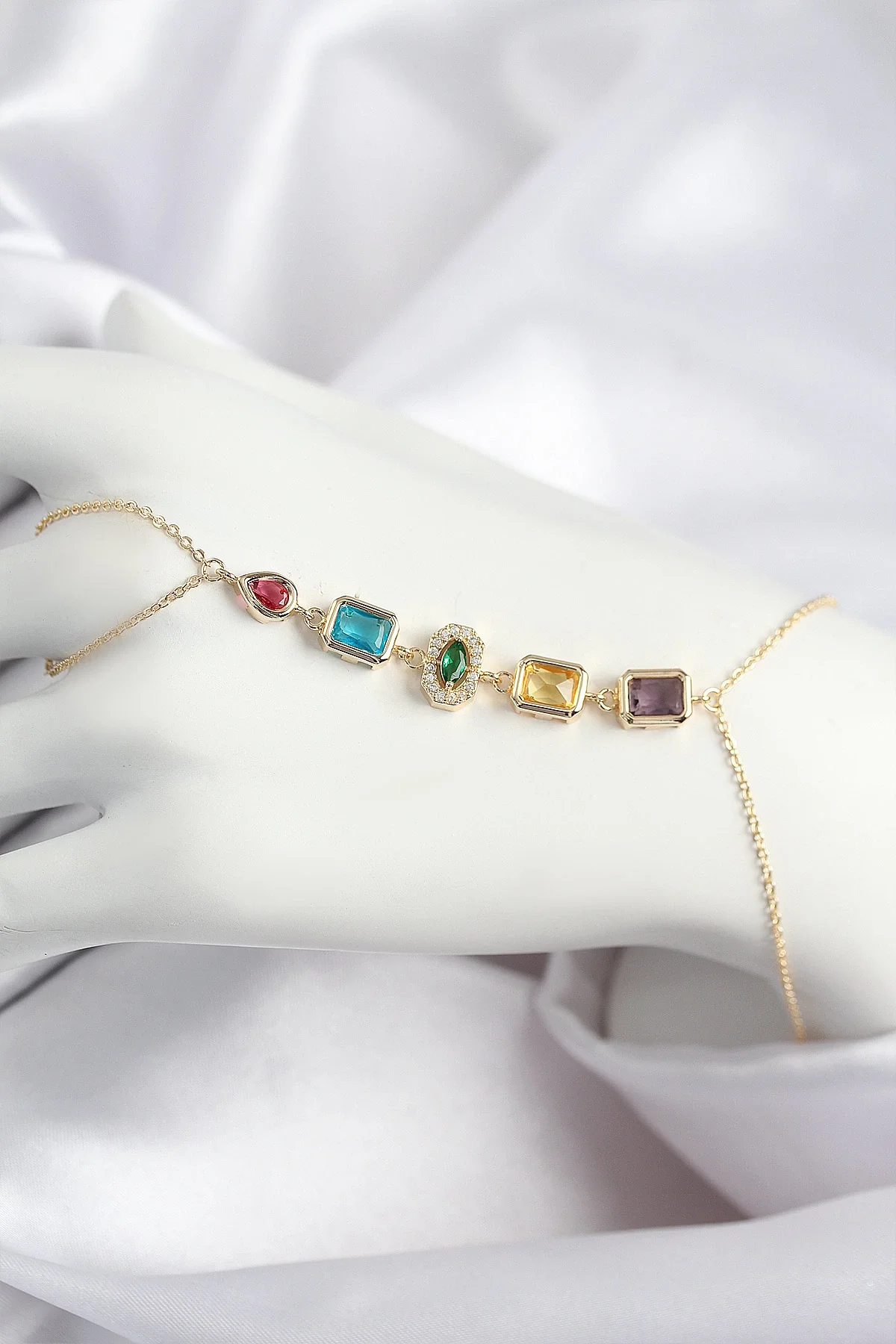 İthalat® Pirinç Renkli Zirkon Taşlı Model Gold Renk Şahmeran