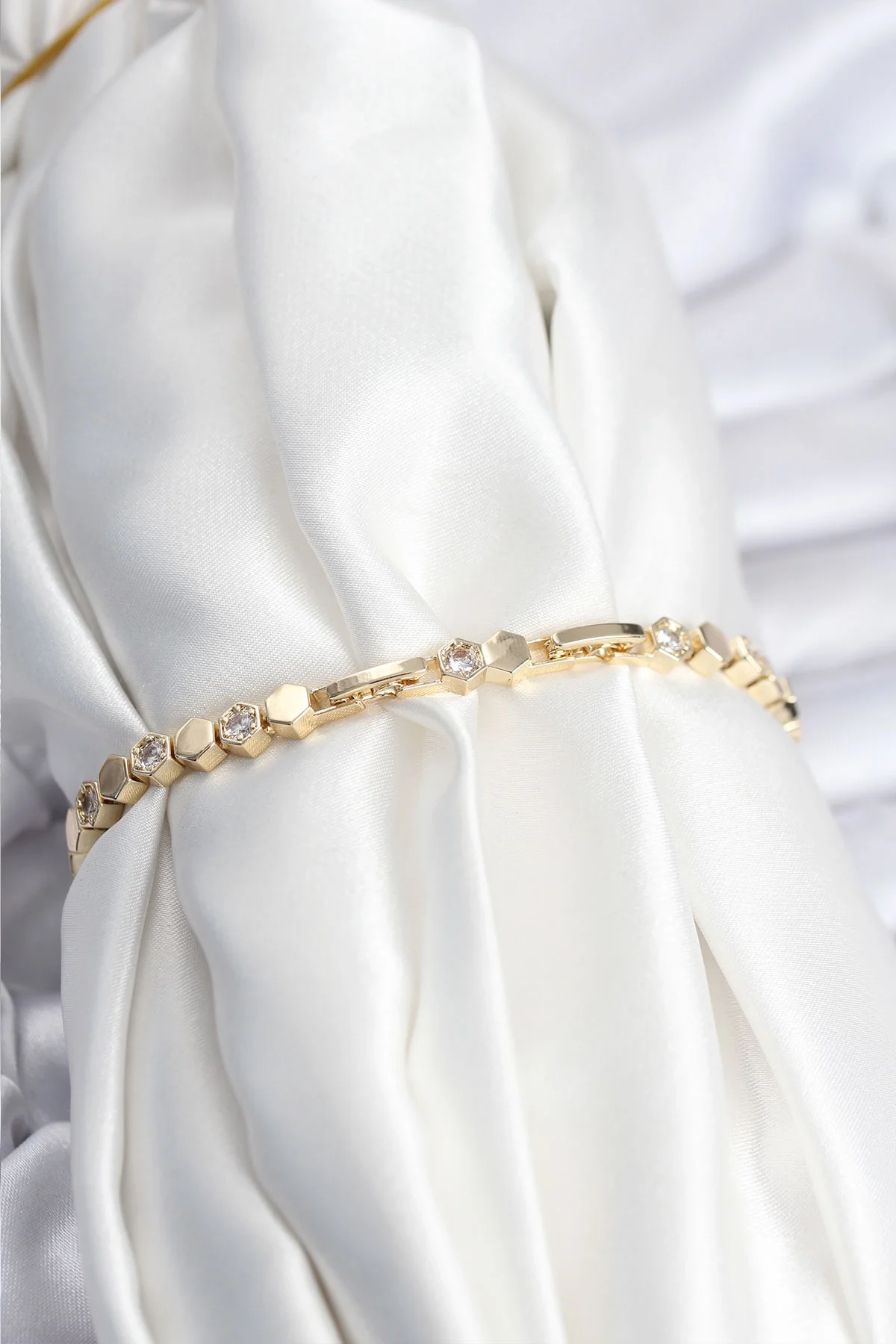 İthalat® Pirinç VIP Seri Gold Renk Petek Model Kadın Bileklik