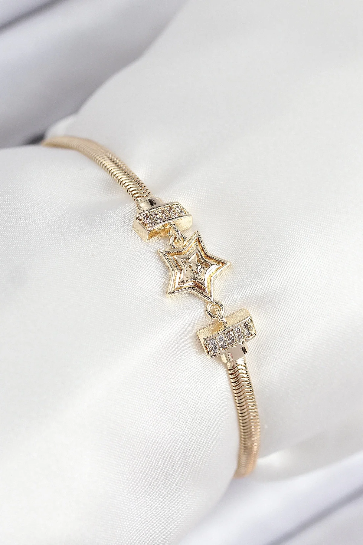 İthalat® Pirinç Zirkon Taşlı Yıldız Model Gold Renk Kadın Bileklik