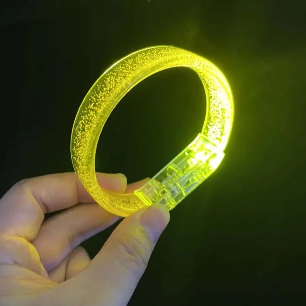 İthalat® Sarı Led Işıklı Baskı Yapılabilen Pilli Bileklik Bilezik 1,5 cm Genişlik İthalat® Sarı Led Işıklı Baskı Yapılabilen Pilli Bileklik Bilezik 1,5 cm Genişlik