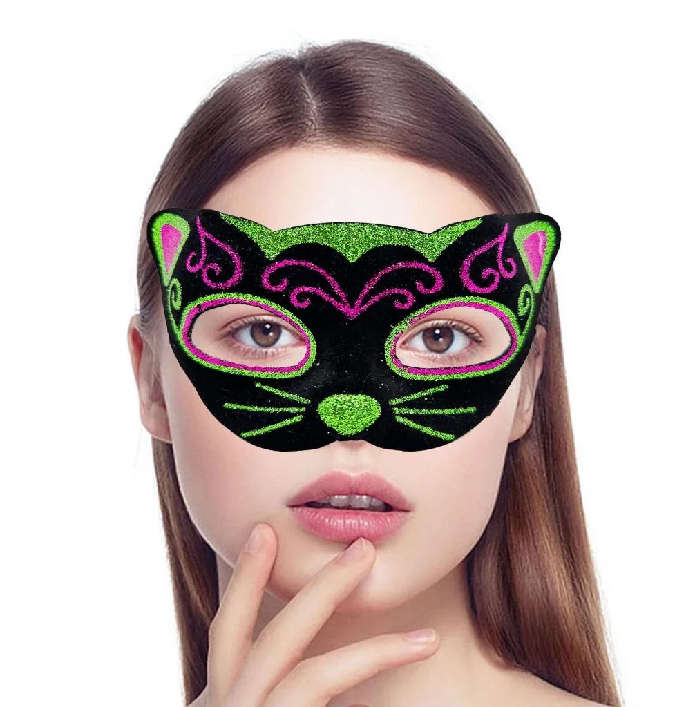 İthalat® Siyah Kadife Kaplama Üzeri Pembe Yeşil Sim İşlemeli Kedi Maskesi 20x13 cm