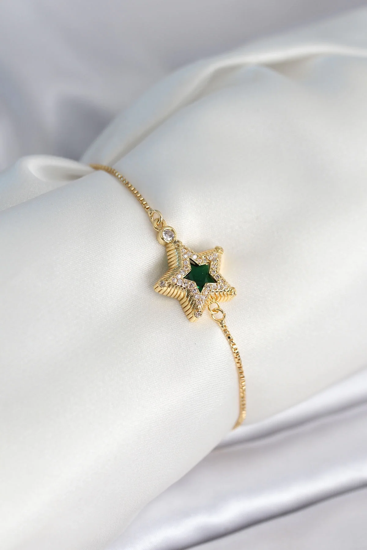İthalat® Yıldız Model Asansörlü Gold Renk Kadın Bileklik