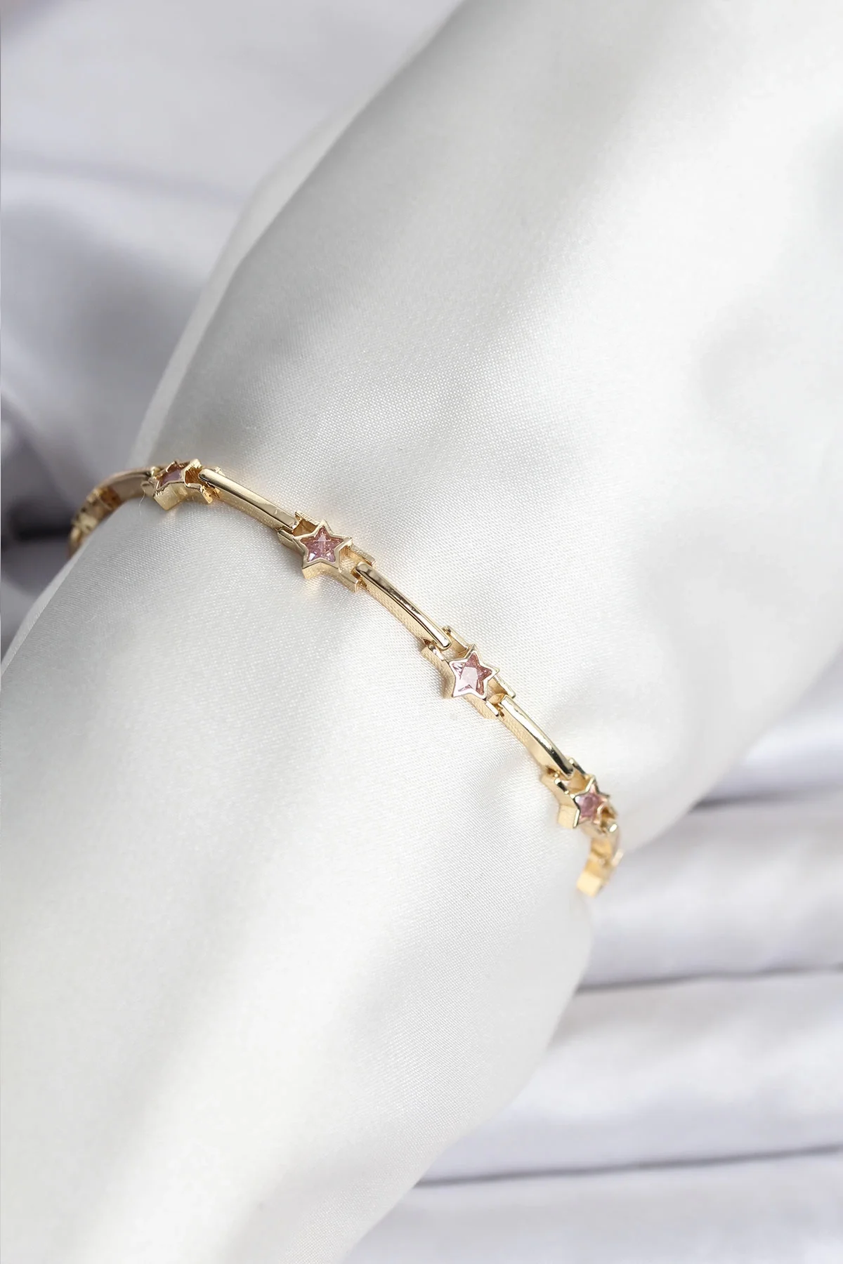 İthalat® Yıldız Model Gold Renk Pirinç Bileklik