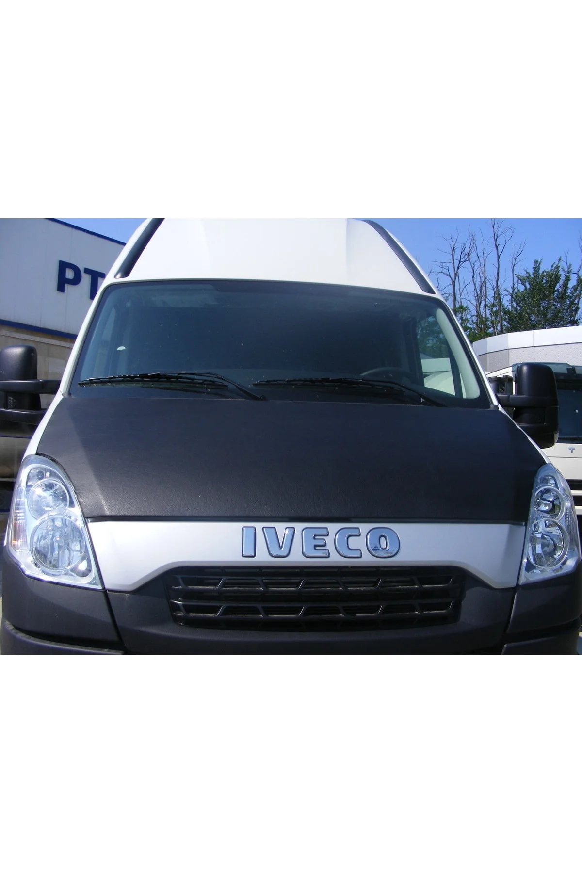 Iveco Daily 07-14 Tam Kaput Maskesi - Görsel 2