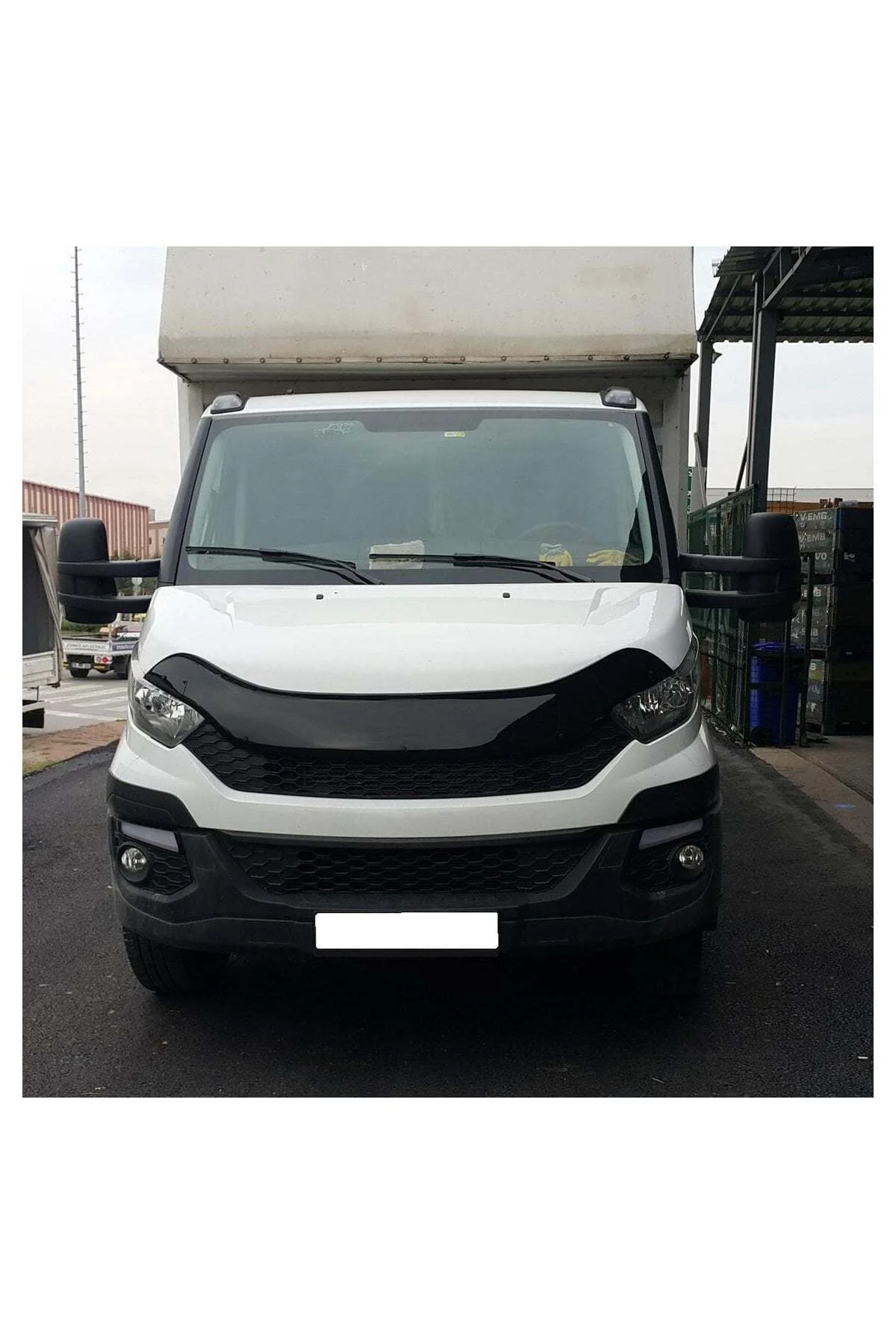 Iveco Daily 2014 ve Sonrası Uyumlu Kaput Rüzgarlığı Ön Kaput Koruma ABS Parlak Siyah Iveco Daily 2014 ve Sonrası Uyumlu Kaput Rüzgarlığı Ön Kaput Koruma ABS Parlak Siyah - Görsel 2