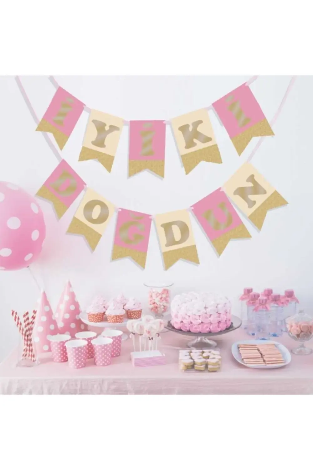 Iyi Ki Doğdun Pembe Zemin Altın Harf Afiş