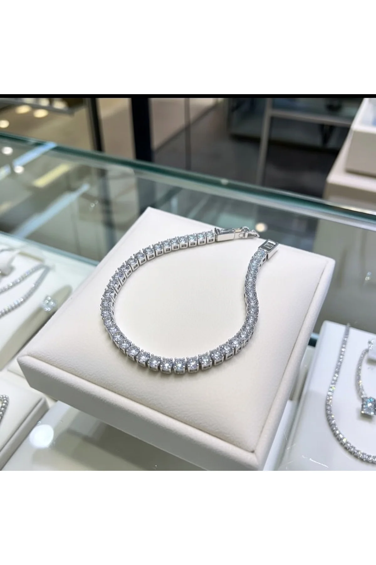 Jade'm Gold 925 Ayar Gümüş Lüks Bileklik Jade'm Gold 925 Ayar Gümüş Lüks Bileklik