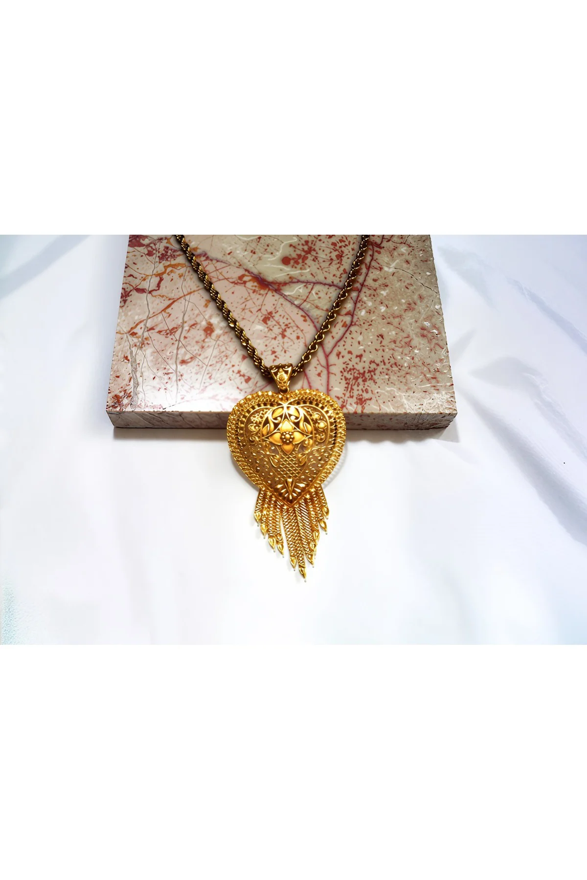 Jade'm Gold Altın Kaplamalı Şık Kolye