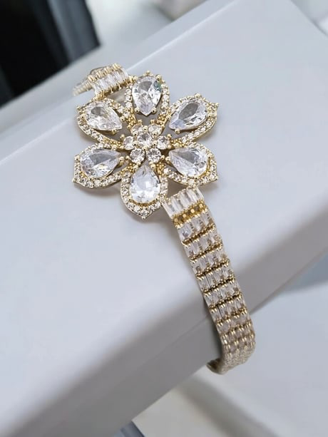 Jade'm Gold  Çelik Zirkon Taşli Bileklik