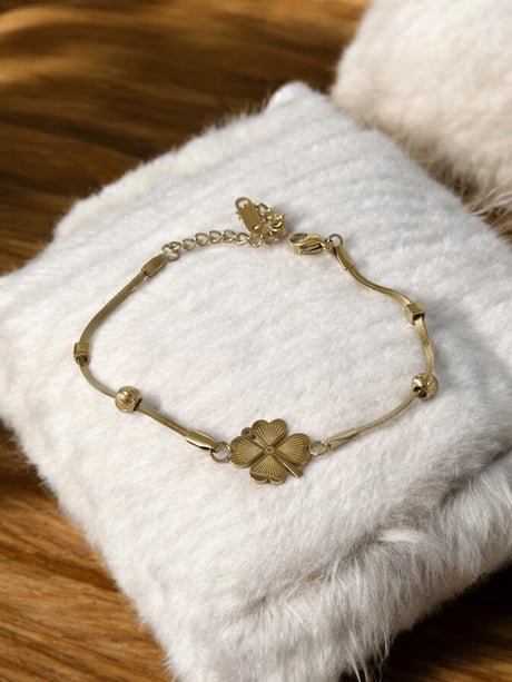Jade'm Gold  Çelik Yoncali Bileklik