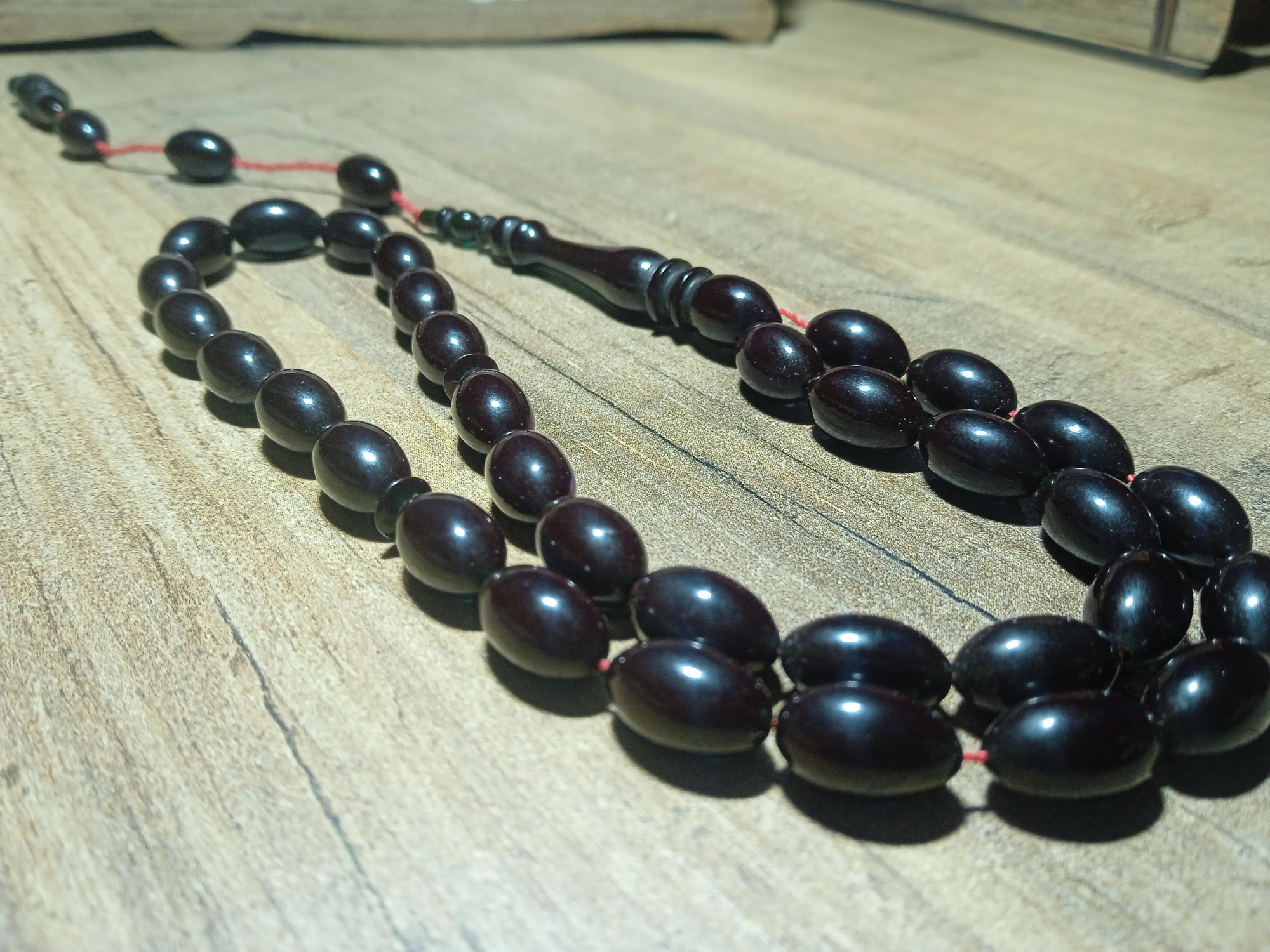 Jade'm Gold Jadem Gold Özel Kutulu Sıkma Sistemli Kehribar Tesbih