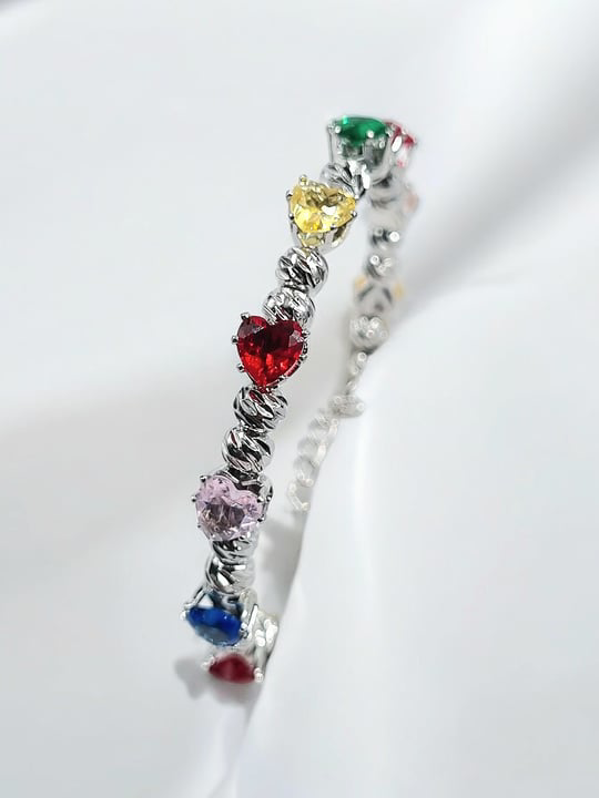 Jade'm Gold  Paslanmaz Çelik Renkli Zirkon Taşli Kelepçe