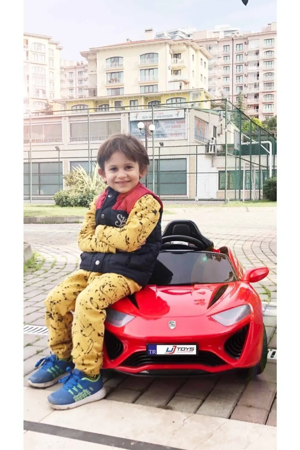 Jagor Akülü Araba 12v-kırmızı