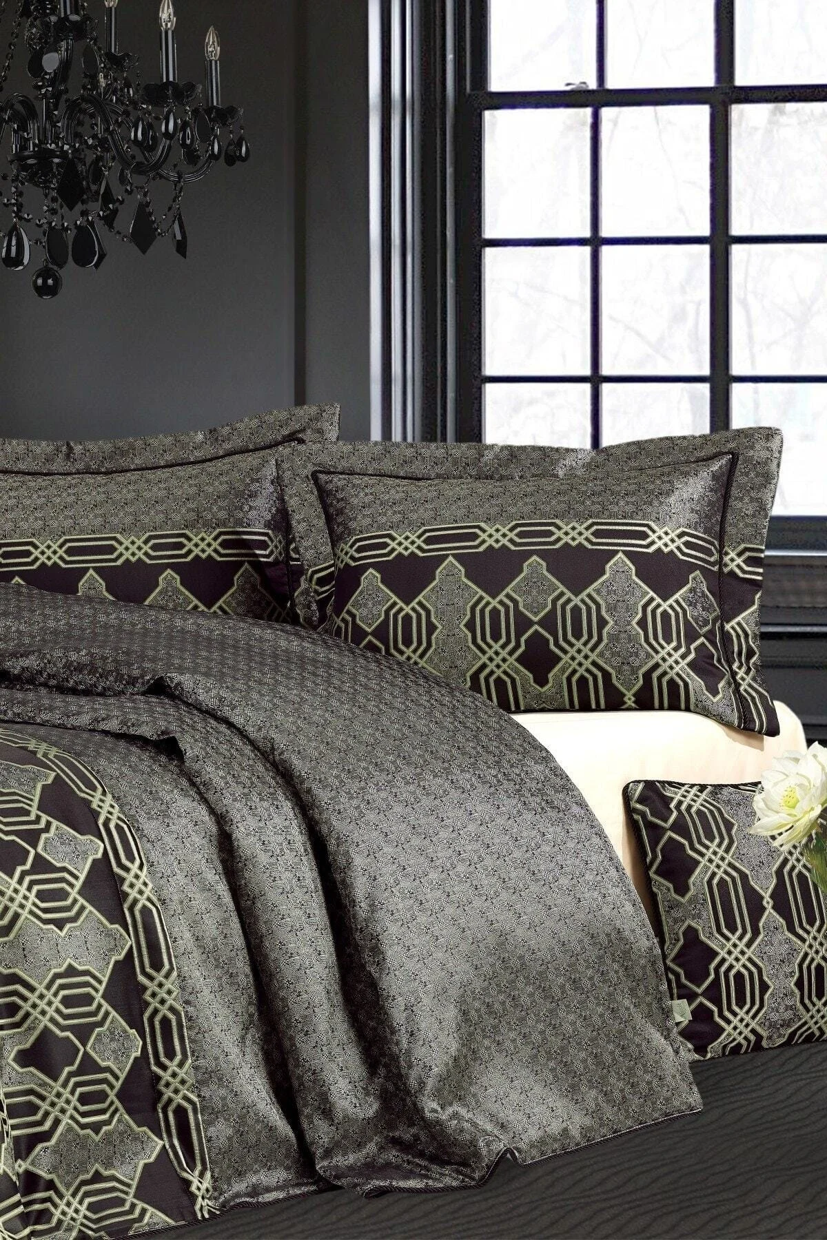 Jakar Desenli Leke Tutmaz Vienza Yatak Örtüsü