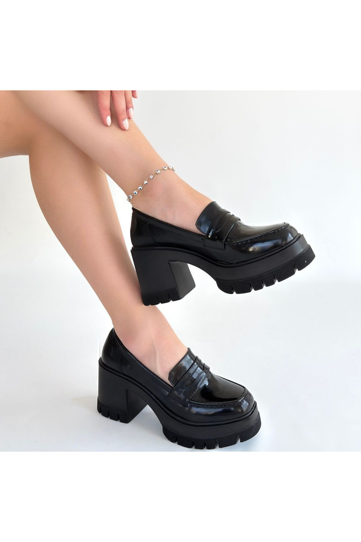 Erbilden Janes Siyah Rugan Dolgu Topuk Ayakkabi
