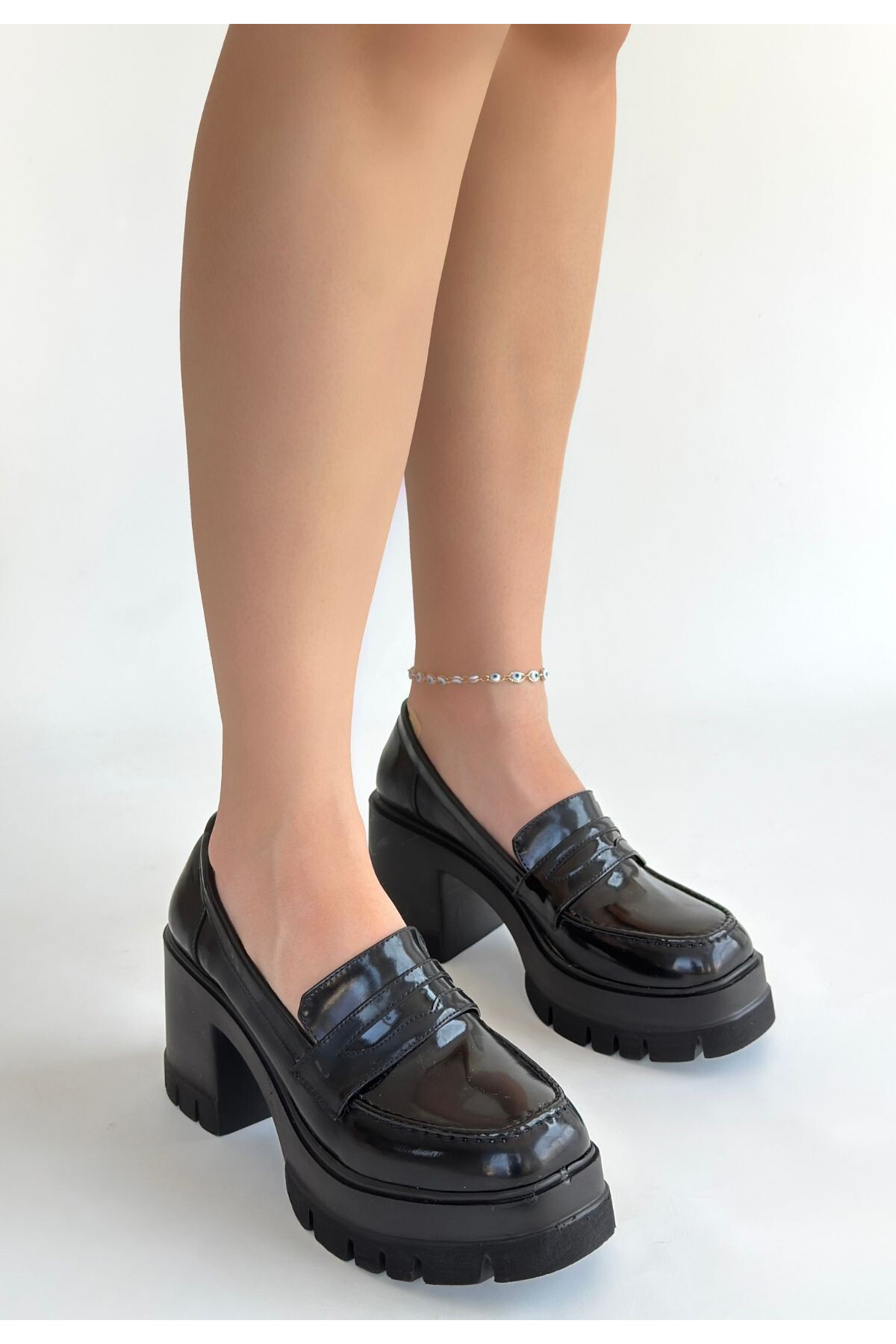 Erbilden Janes Siyah Rugan Dolgu Topuk Ayakkabi
