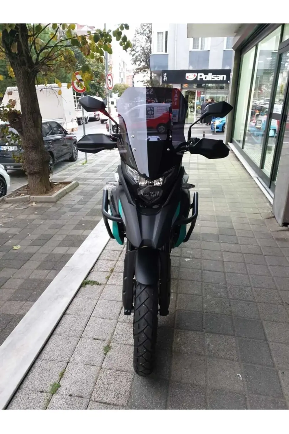 Java RVM 500 Ön Cam 2021-2025 Model 53cm Siyah Renkli 4mm Java RVM 500 Ön Cam 2021-2025 Model 53cm Siyah Renkli 4mm